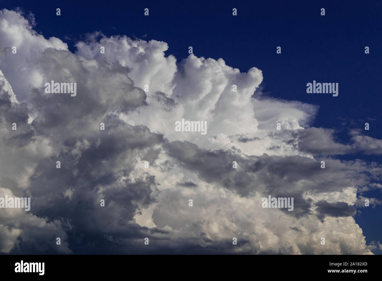 Nuages orageux Banque D'Images