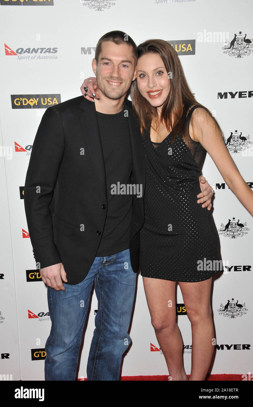 LOS ANGELES, CA. 22 janvier 2011 : Chloe Lattanzi (fille d'Olivia Newton-John & Matt Lattanzi) & fianc James Driscoll au 2011 G'DAY USA Black Tie Gala au Hollywood Palladium. © 2011 Paul Smith / Featureflash Banque D'Images