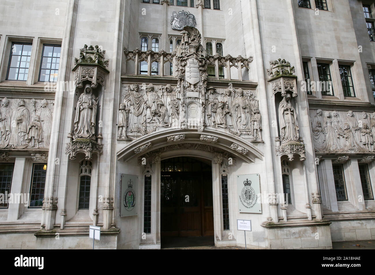 Londres, Royaume-Uni. Sep 24, 2019. La Cour suprême - la plus haute juridiction sur terre le jour où le tribunal a statué que le premier ministre britannique Boris Johnson a décidé de proroger le Parlement est illégale. Credit : SOPA/Alamy Images Limited Live News Banque D'Images