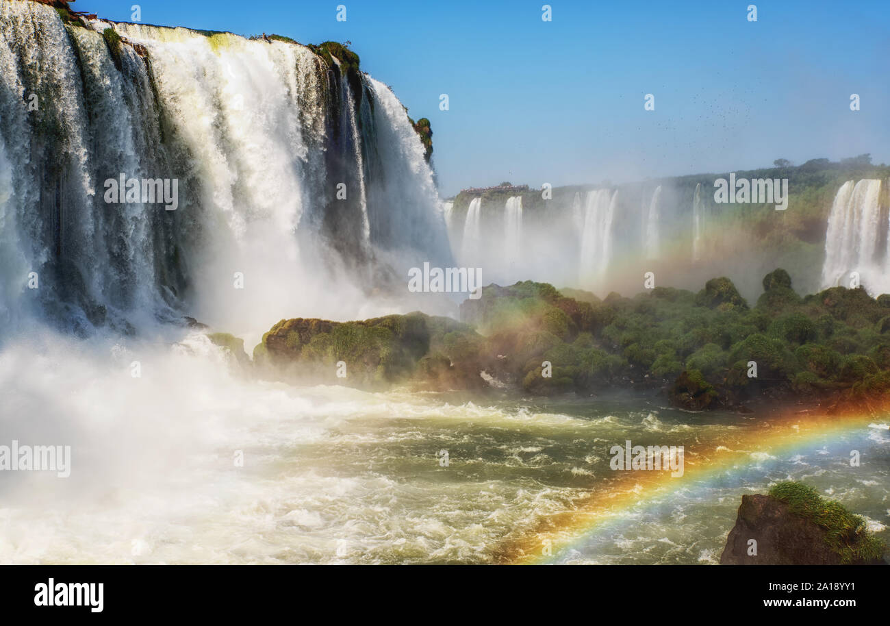 Cataratas do Iguaçu sont les cascades de la rivière Iguazu,Ensemble, ils forment le plus grand système de cascade dans le monde Banque D'Images