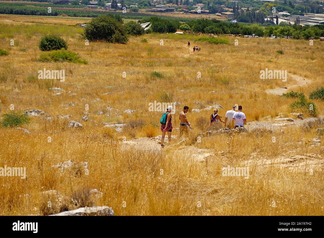 Mont Arbel Nature Reserve et Parc National, Galilée, Israël un groupe de randonneurs Banque D'Images