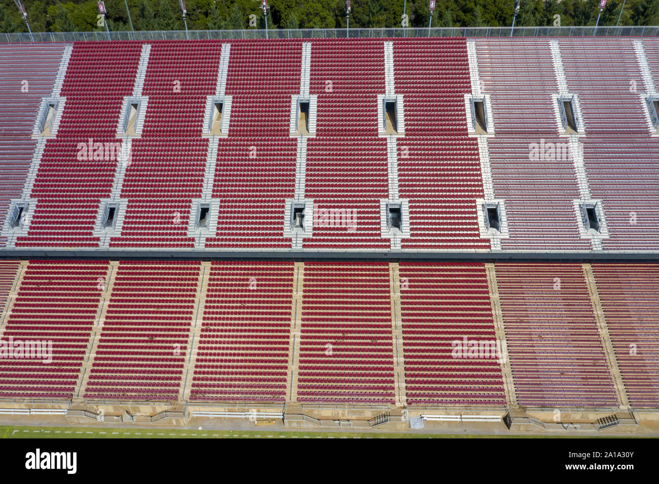 Stanford, Californie, USA. Sep 24, 2019. Stanford Stadium est un stade d'athlétisme en plein air de Stanford, en Californie, sur le campus de l'Université de Stanford. C'est la patrie de l'équipe de football collégial Stanford Cardinal ainsi que le site de l'université début des exercices. (Crédit Image : © Walter G Arce Sr meule Medi/ASP) Banque D'Images