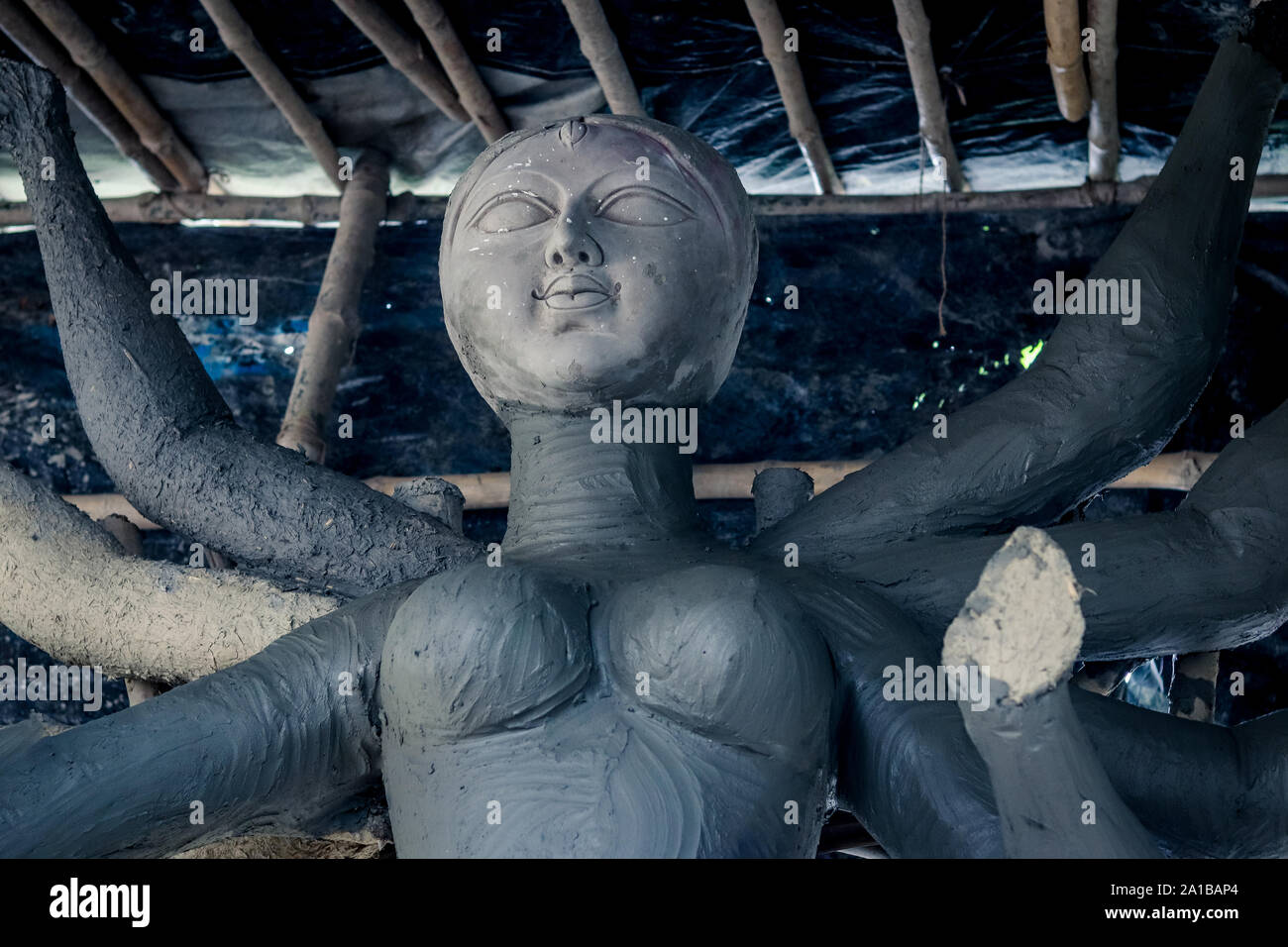 Sculpture en argile d'une icône culturelle indienne Durga Maa, notre bien-aimé divin Banque D'Images