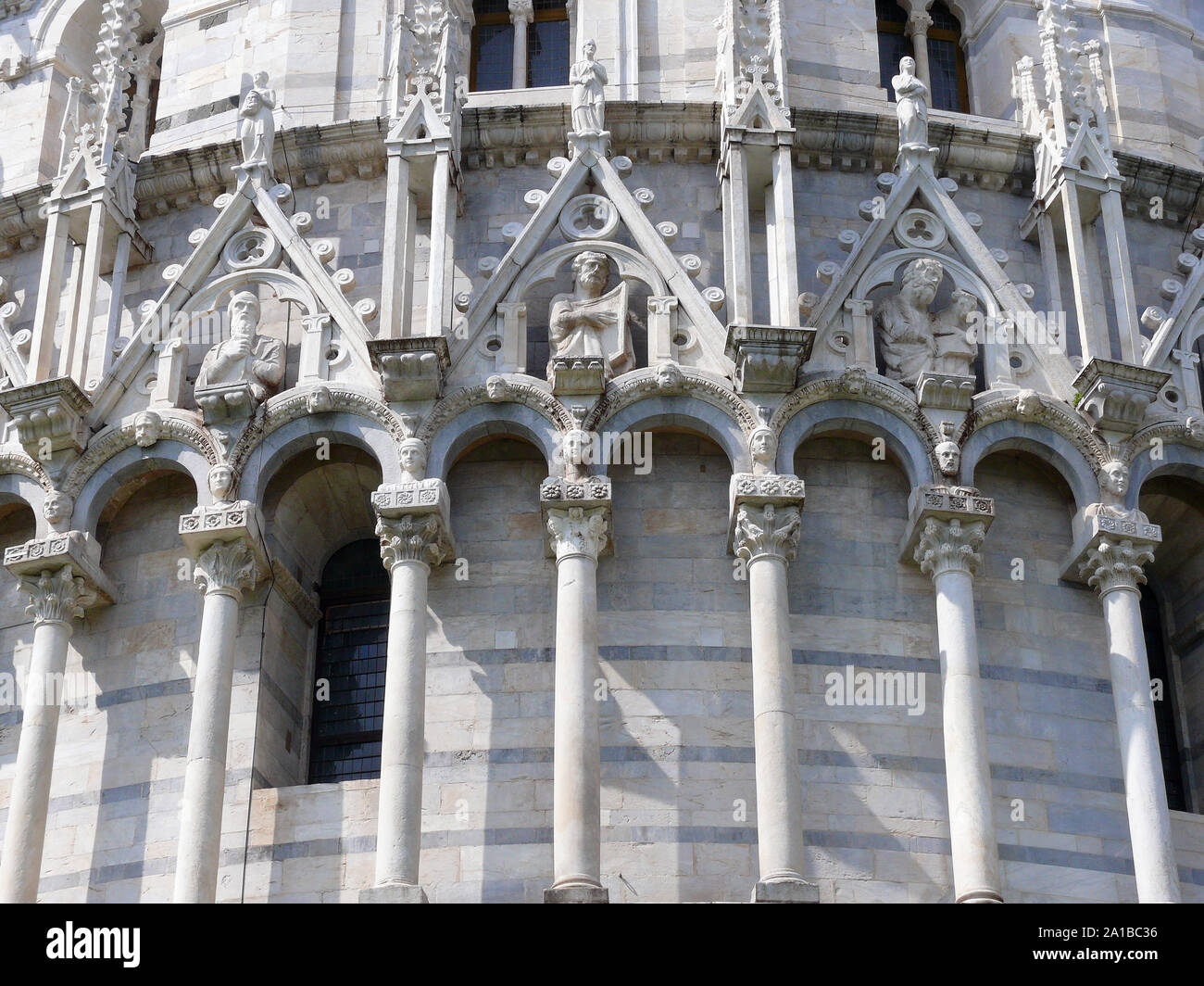 Battistero, Piazza dei Miracoli (Place des Miracles, la Piazza del Duomo, la place de la Cathédrale, Pise, Toscane, Toscane, Italie, Europe, Site du patrimoine mondial Banque D'Images