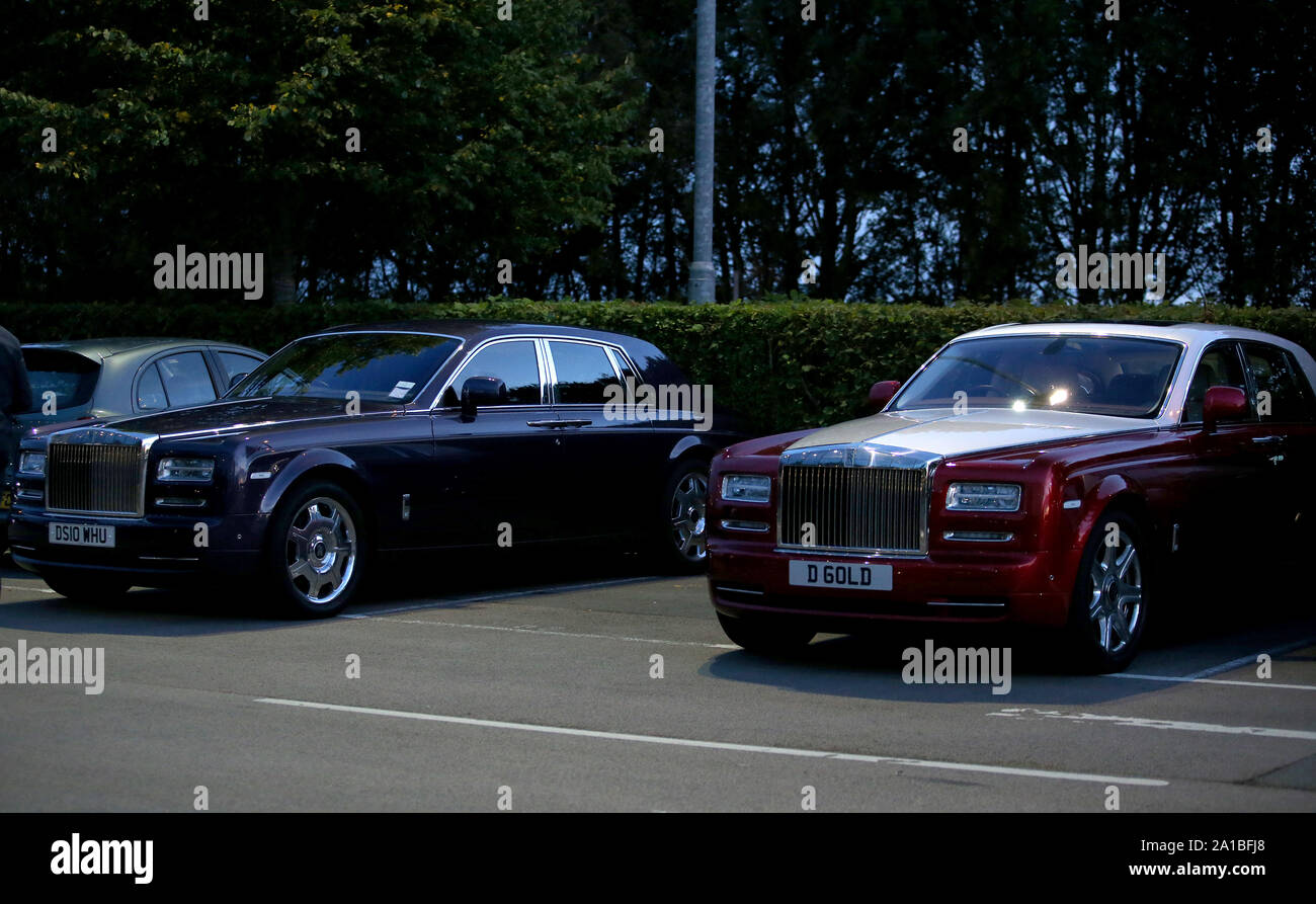 ROLLS ROYCE CULLINAN rollsroycecullinan Used  the parking