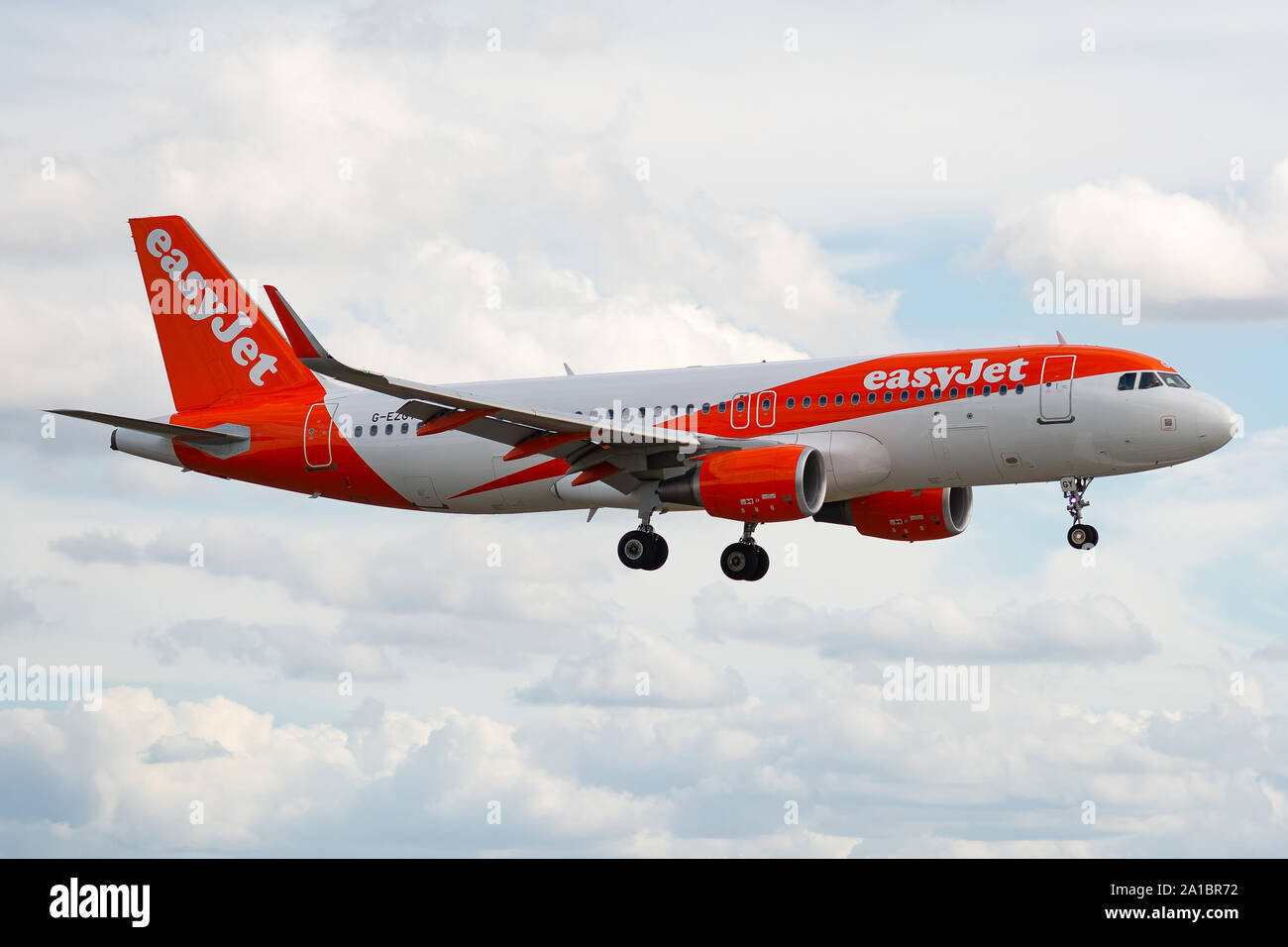 G-EZGY, 23 septembre 2019, l'Airbus A320-214-8385 atterrissage à l'aéroport Paris Roissy Charles de Gaulle à la fin de vol easyJet U26723 de Belfast Banque D'Images