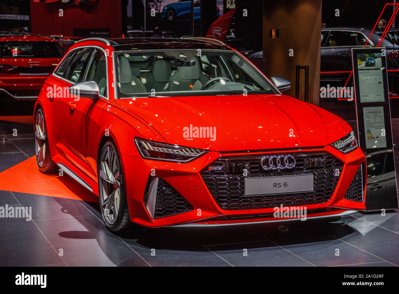 Francfort, Allemagne - Sept 2019 : AUDI RS6 AVANT C8 estate wagon combi voiture familiale, IAA International Motor Show Salon International de l'auto. Banque D'Images
