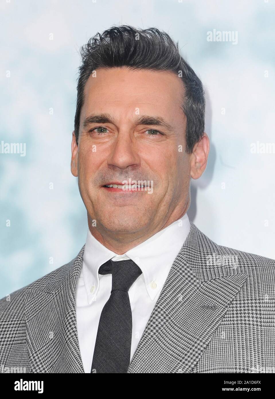 Los Angeles, CA. 25 Septembre, 2019. Jon Hamm au hall des arrivées pour LUCY IN THE SKY Premiere, Darryl F. Zanuck Theatre, Los Angeles, CA Septembre 25, 2019. Credit : Elizabeth Goodenough/Everett Collection/Alamy Live News Banque D'Images