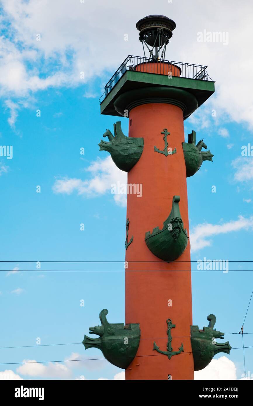 Saint-pétersbourg, Russie - le 7 juillet 2019 : vue sur la colonne rostrale, Lighthouse Banque D'Images
