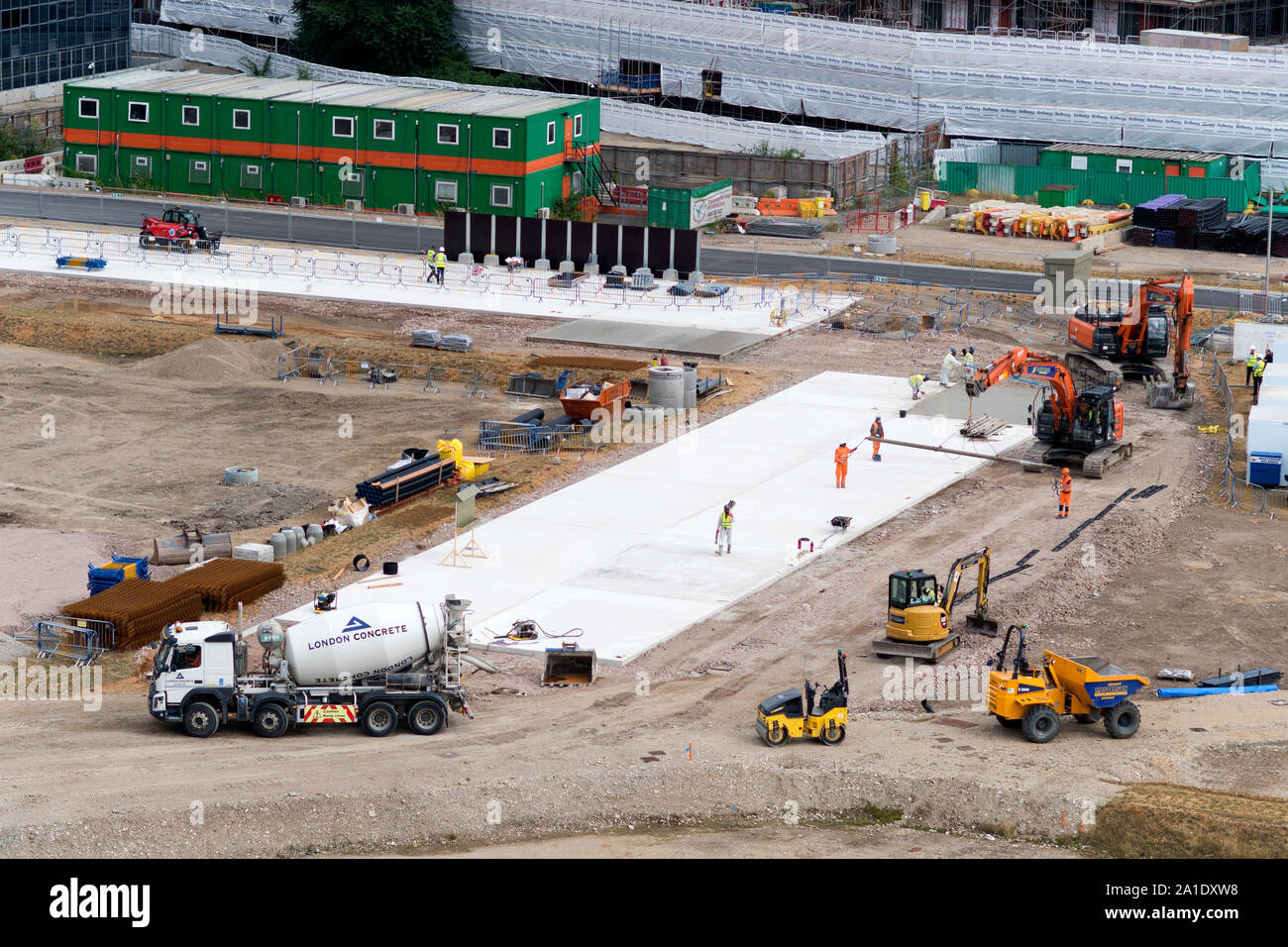 La construction de routes à Royal Mail site où 2 terrains vendus pour £101m pour nous-investisseur Greystar Resources pour construire rental apartment. Le sud de Londres. 13/11/2017 Banque D'Images