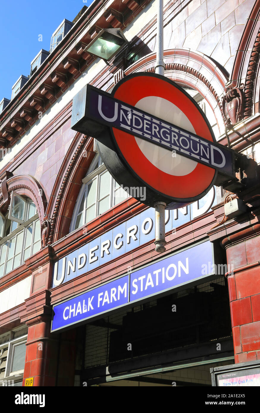 La station de métro Chalk Farm sur Adelaide Road, dans le nord de Londres, UK Banque D'Images