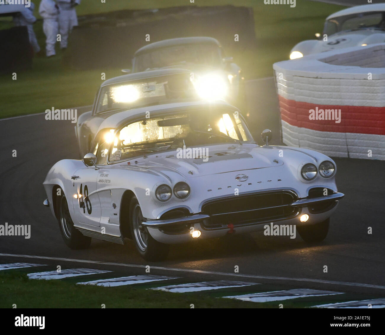 Peter James, Peter Snowdon, Chevrolet Corvette C1, Kinrara, Trophée GT cockpit fermé, Goodwood Revival 2019, septembre 2019, automobiles, voitures, c Banque D'Images