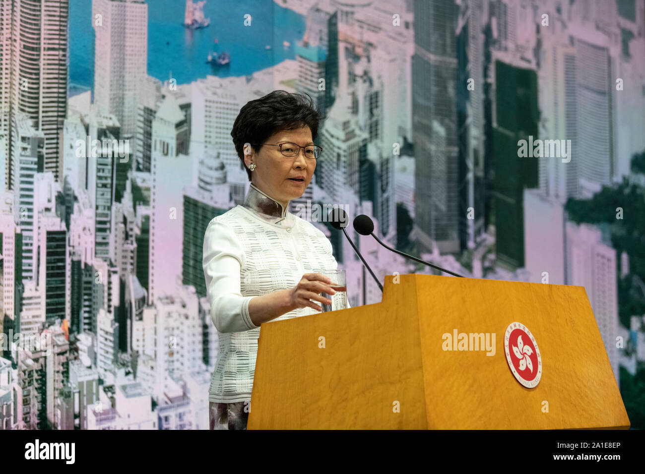 Chef de l'exécutif de Hong Kong,Carrie Lam, annonce la suspension du projet de loi sur l'extradition dans les services de l'état dans la région de Tamar Hong Kong. Jayne Ru Banque D'Images