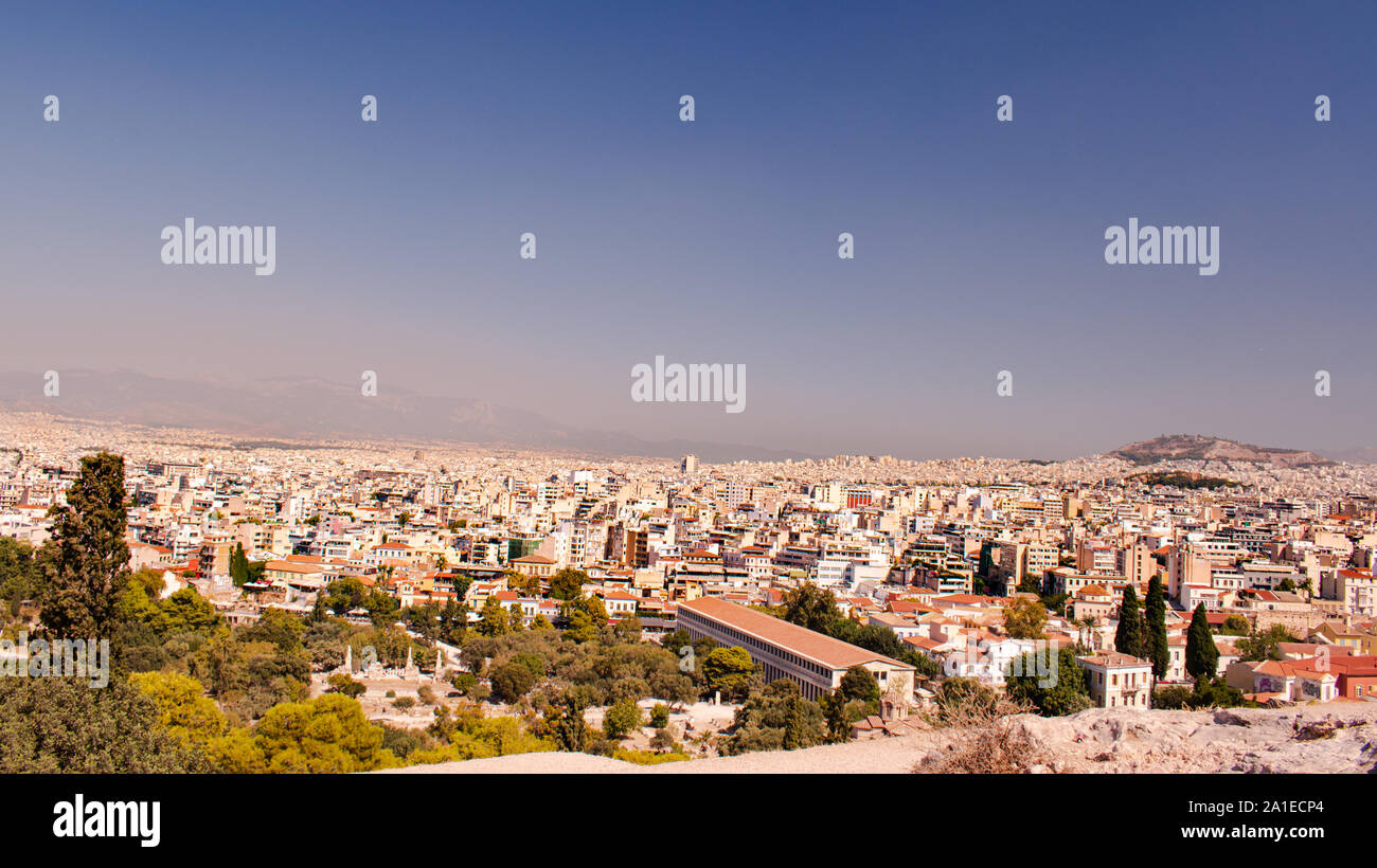 Vue magnifique sur le paysage d'Athènes, Grèce sur une journée ensoleillée avec aucun nuage Banque D'Images
