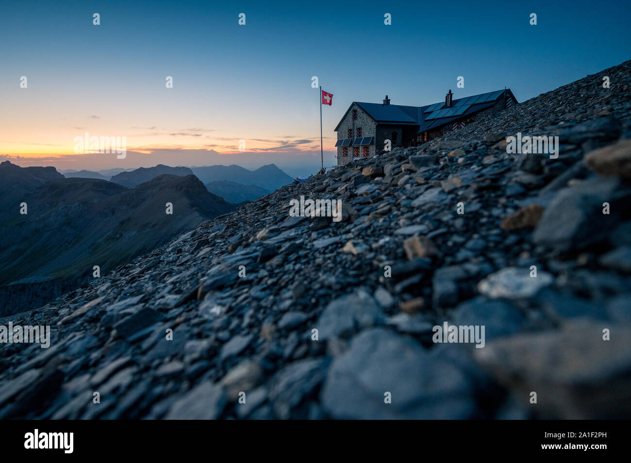 SAC BLEU Blüemlisalphütte pendant 24h en été Banque D'Images