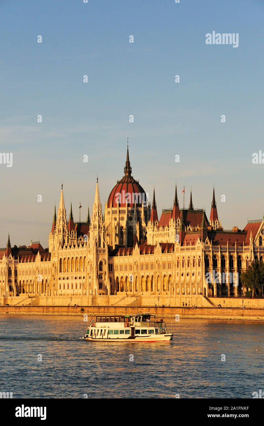 Le bâtiment du Parlement, Site du patrimoine mondial de l'UNESCO. Budapest, Hongrie Banque D'Images