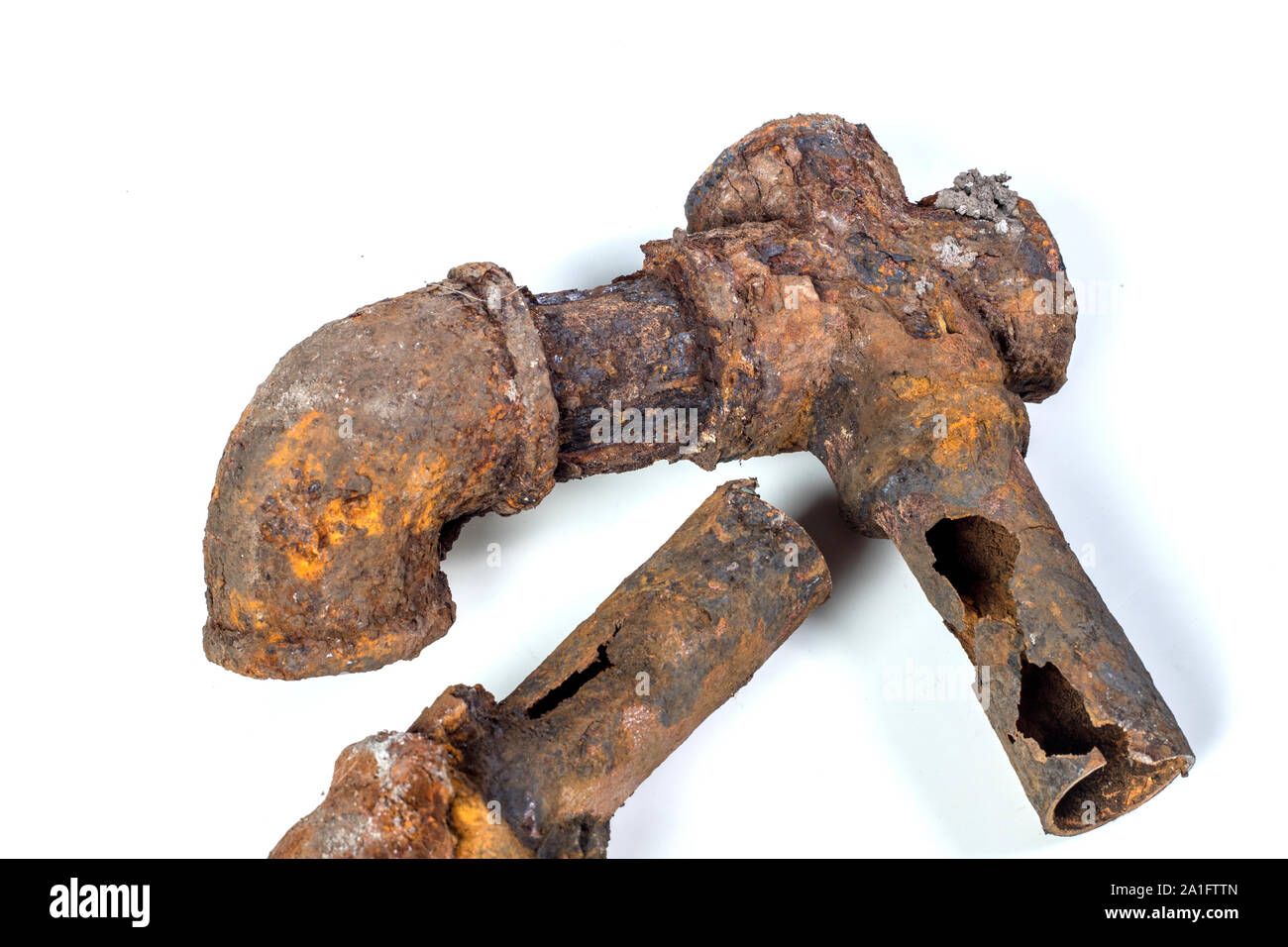 Tuyaux de tuyau d'eau en acier bleu Banque de photographies et d'images à  haute résolution - Alamy