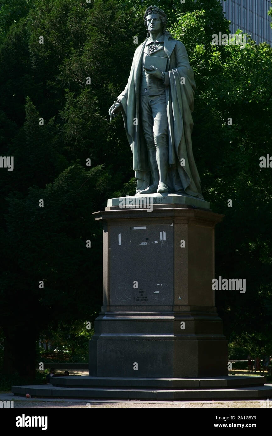 Le Schiller Monument, une sculpture en bronze par le poète Schiller au centre-ville de Francfort. Banque D'Images