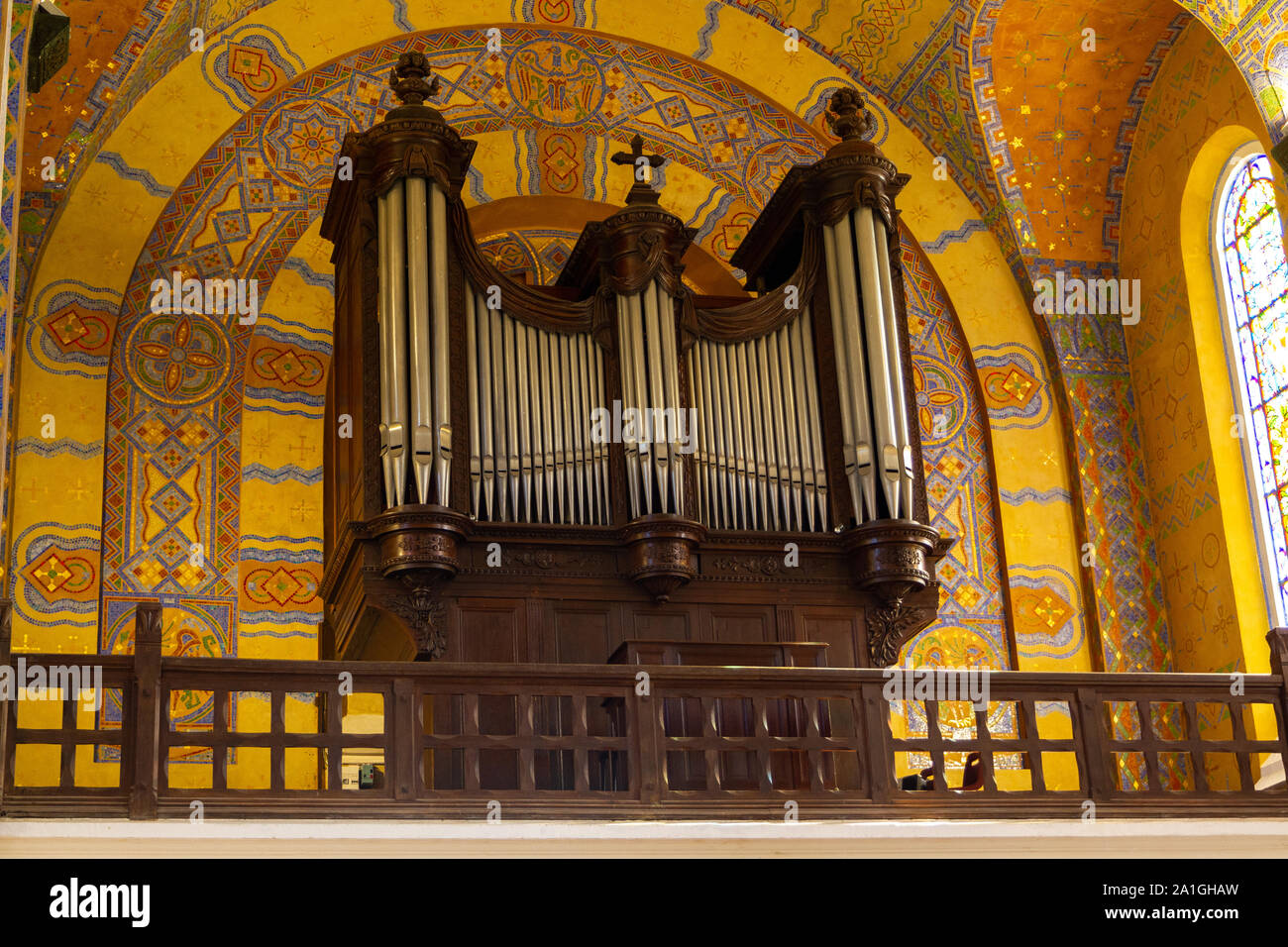 Orgue de l'église de NotreDamedeLorette au mémorial de la SECONDE