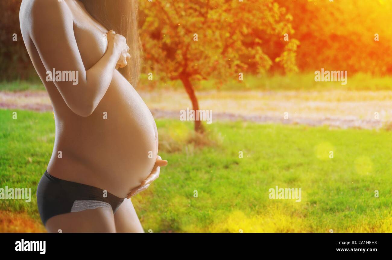 Enceinte, Grossesse, maternité, mère, maternelle, corps, ventre, estomac Banque D'Images