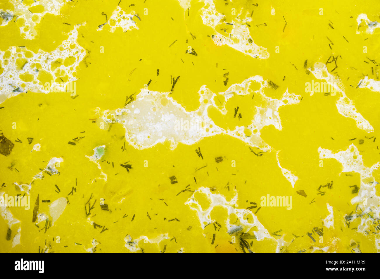 Résumé Contexte - substance blanche en surface de la soupe de poisson Banque D'Images