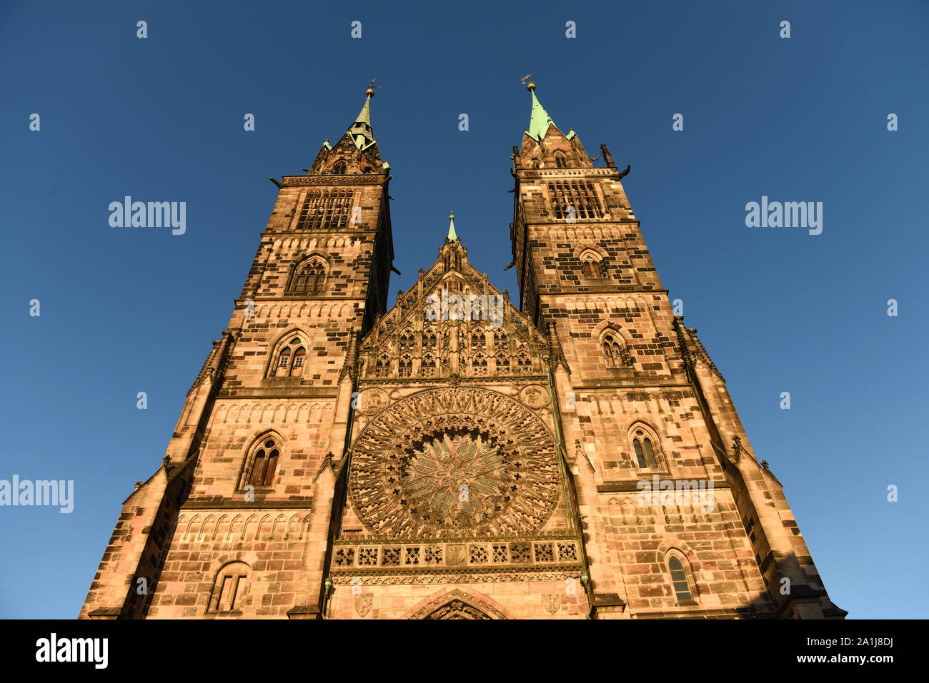 L'église Saint-Laurent (St. Lorenz Kirche) à Nuremberg, Bavière, Allemagne Banque D'Images