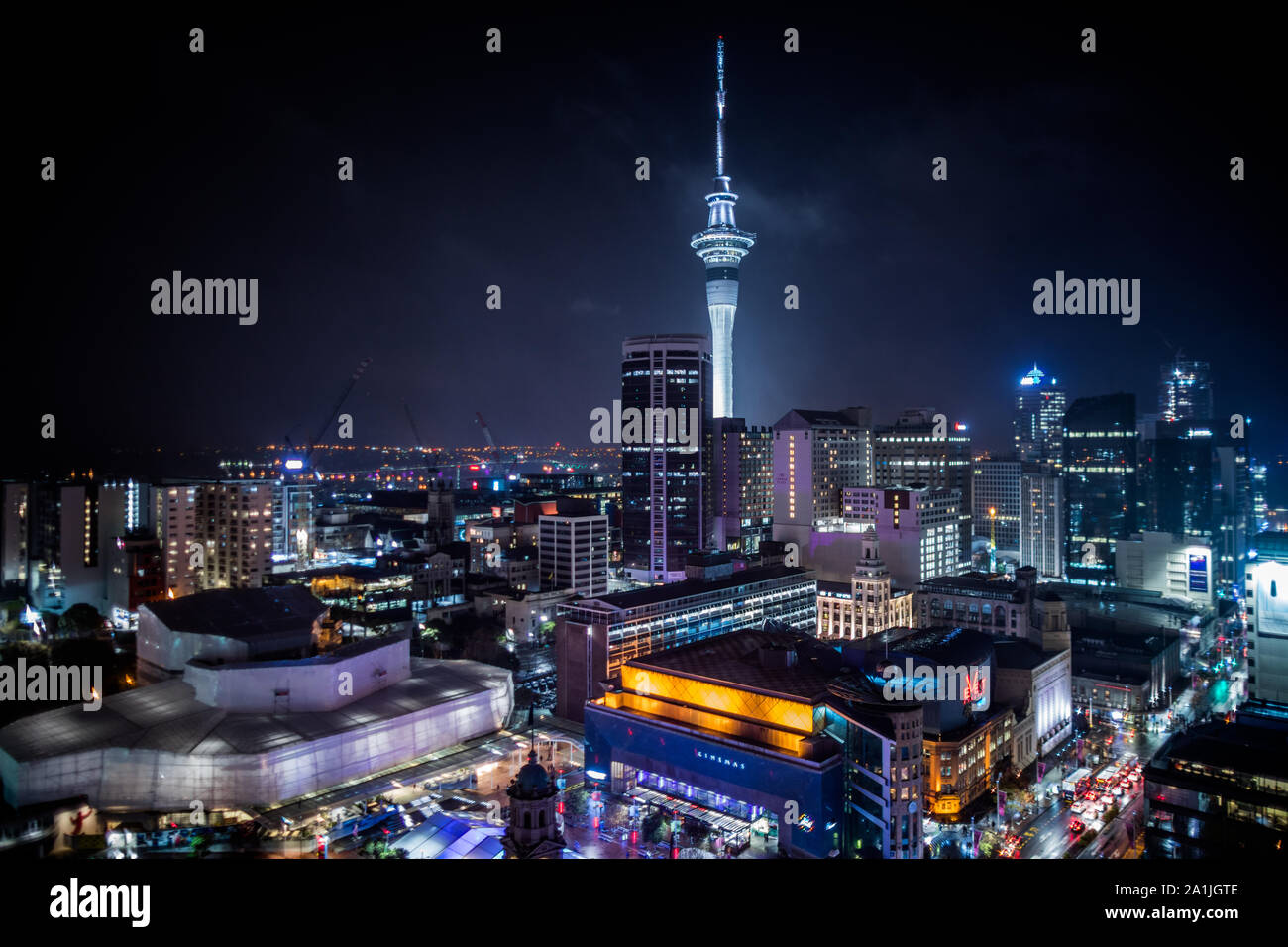 Nuit à Auckland skyline. Nouvelle Zélande Banque D'Images