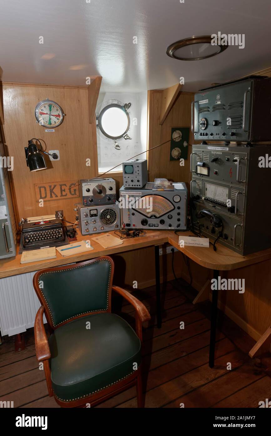 La salle radio du quatre-mâts barque Passat avec de l'équipement de 1950, Priwall, Lubeck-Travemunde, Lubeck Bay, mer Baltique, Schleswig-Holstein Banque D'Images