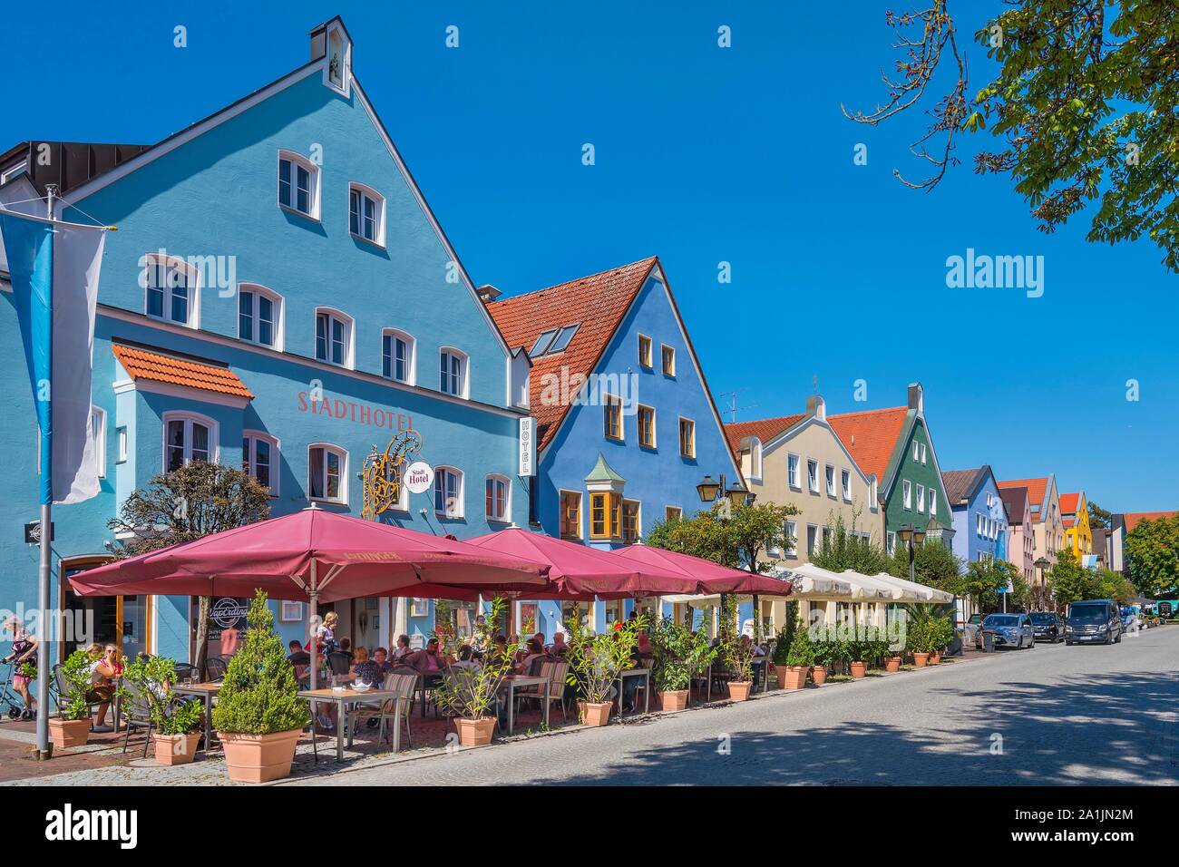 Hôtel de ville et façades colorées, Lange, Erding Honseler Straße 7, Haute-Bavière, Bavière, Allemagne Banque D'Images