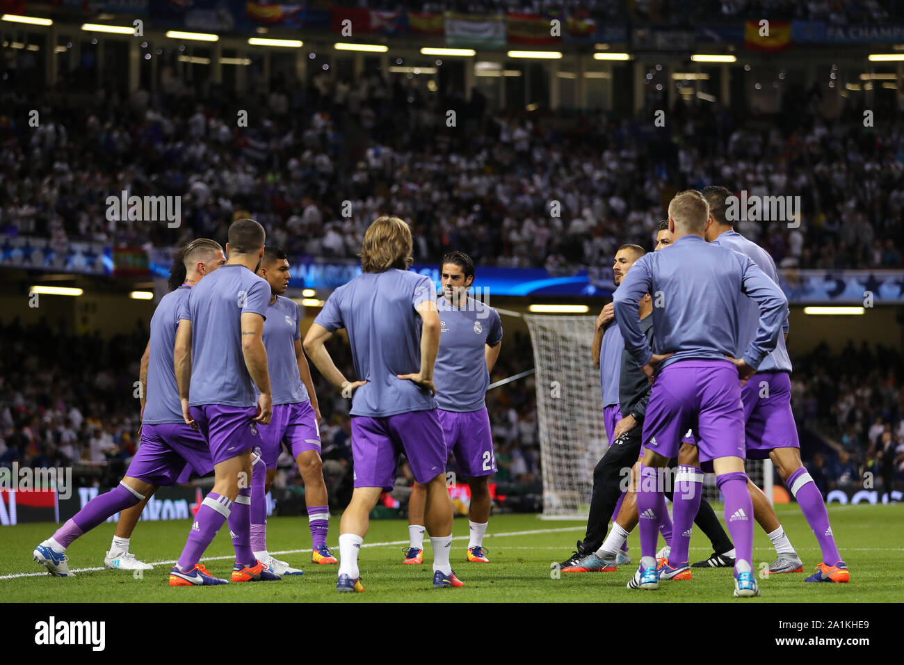 Les joueurs du Real Madrid se réchauffer avant la finale - Juventus v Real madrid, finale de la Ligue des Champions, Stade National du Pays de Galles, Cardiff - 3 juin 2017. Banque D'Images