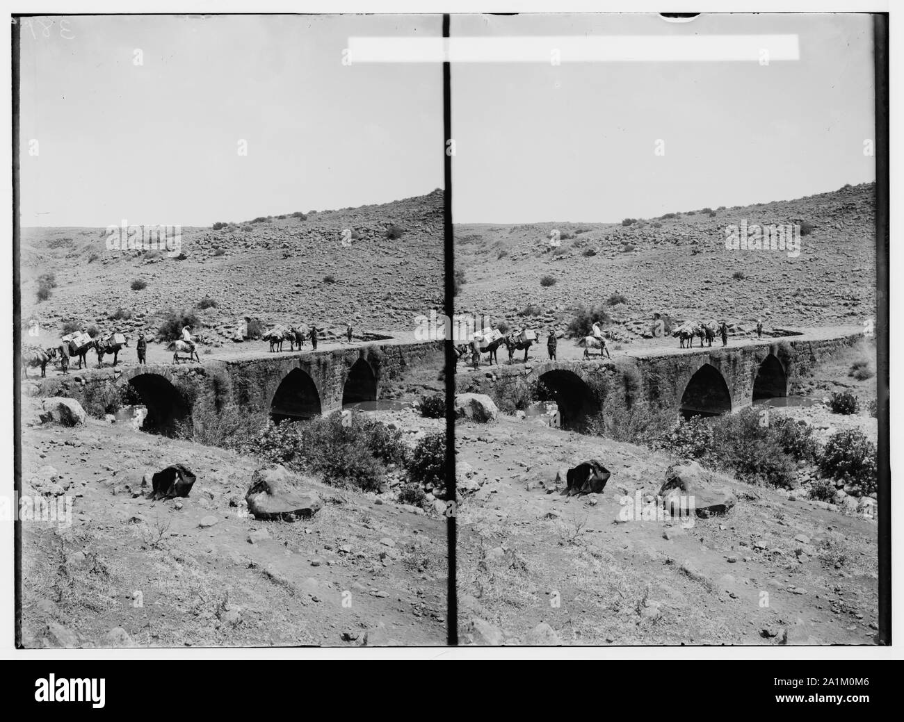 Vues du nord. Pont romain sur l'Hasbany [c.-à-d.] Hasbani Banque D'Images