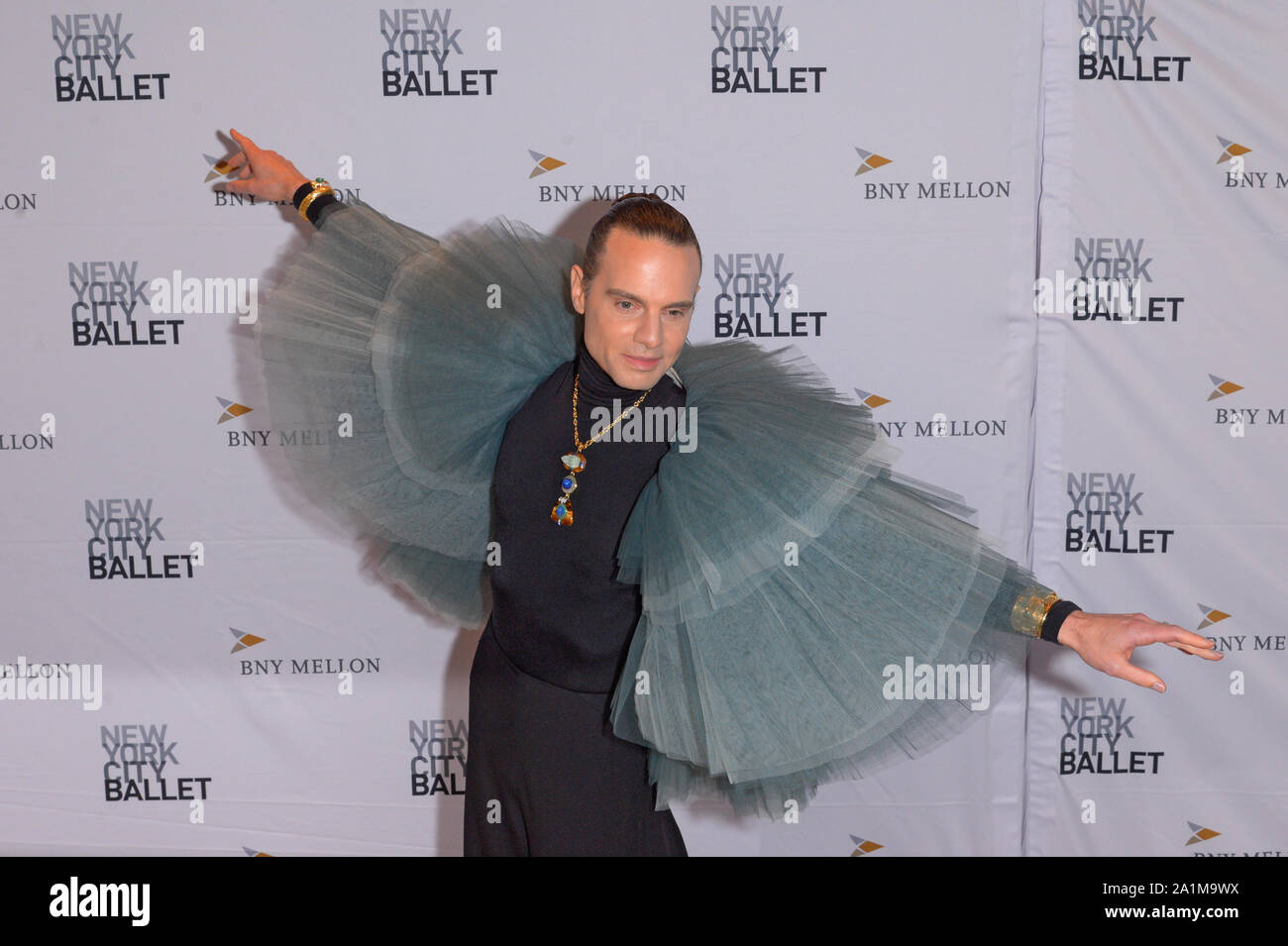 NEW YORK, NY - 26 SEPTEMBRE : Jordan Roth assiste à la 8e édition du New York City Ballet Gala de la mode d'automne au David H. Koch Theater, Lincoln Center le Sep Banque D'Images