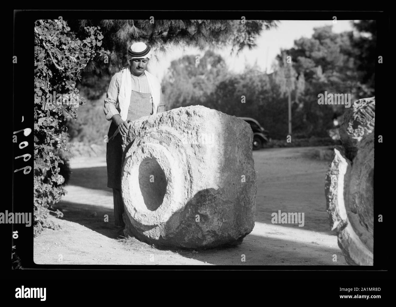 Un aqueduc romain pierre, regardant à travers le trou Banque D'Images