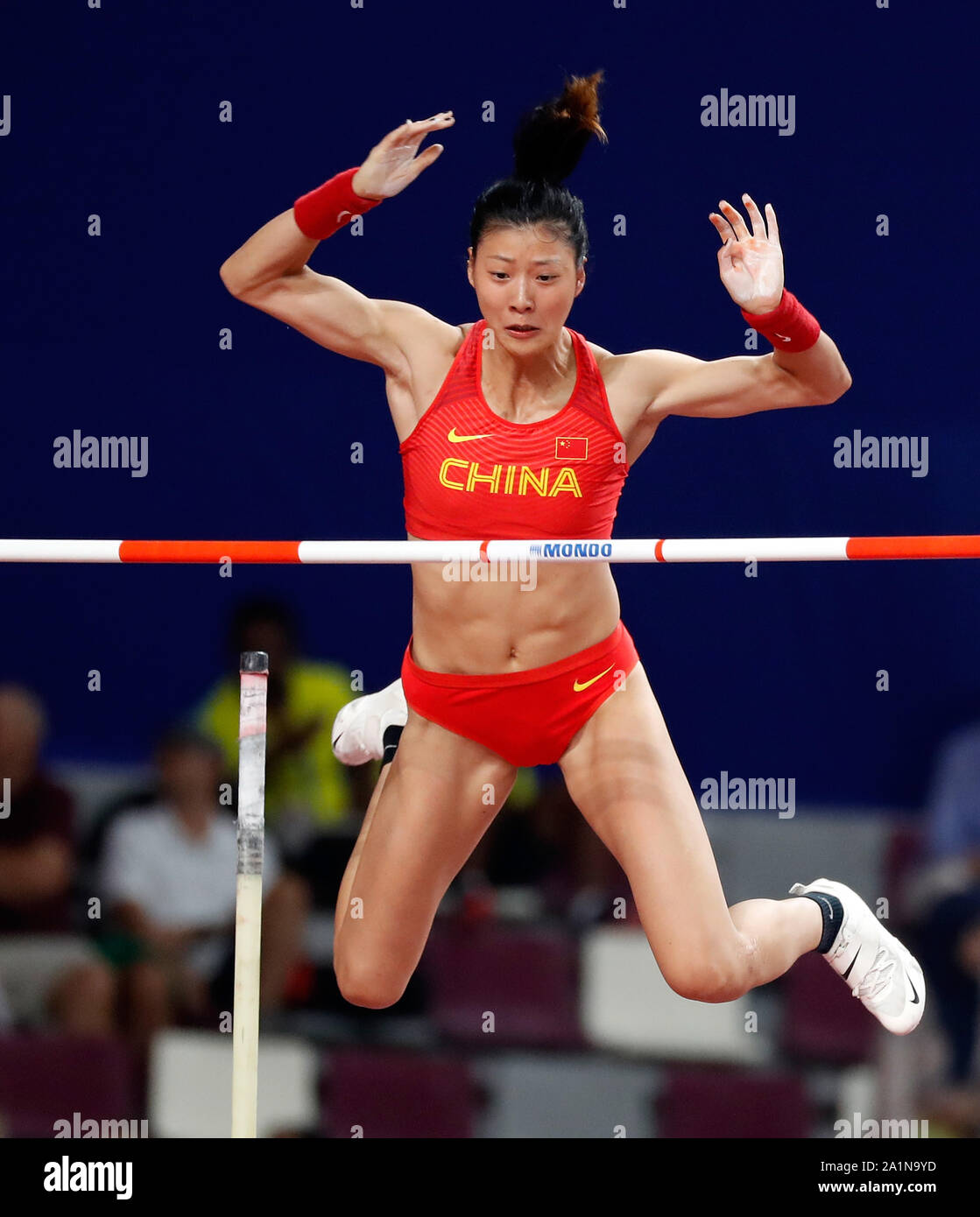 Doha, Qatar. 27 Sep, 2019. Xu Huiqin de la concurrence de la Chine au cours de la ronde de qualification de la perche à l'IAAF 2019 Championnats du monde d'athlétisme à Doha, Qatar, le 27 septembre 2019. Credit : Wang Lili/Xinhua/Alamy Live News Banque D'Images