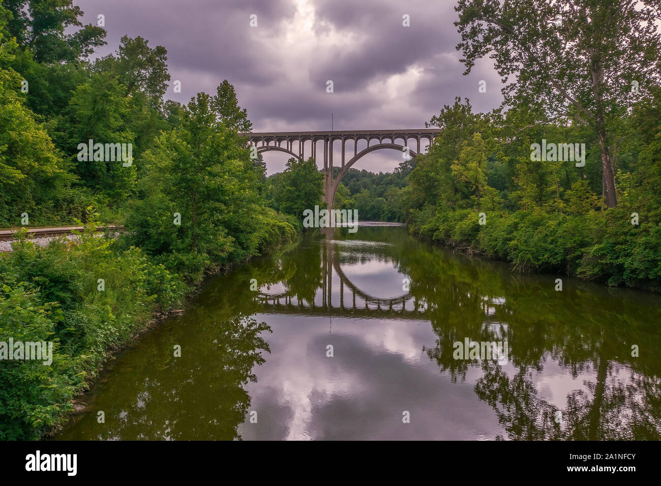 Brecksville-Northfield High Level Bridge dans Parc national de Cuyahoga Valley. L'Ohio. USA Banque D'Images Brecksville-Northfield High Level Bridge dans Parc national de Cuyahoga Valley. L'Ohio. USA Banque D'Images