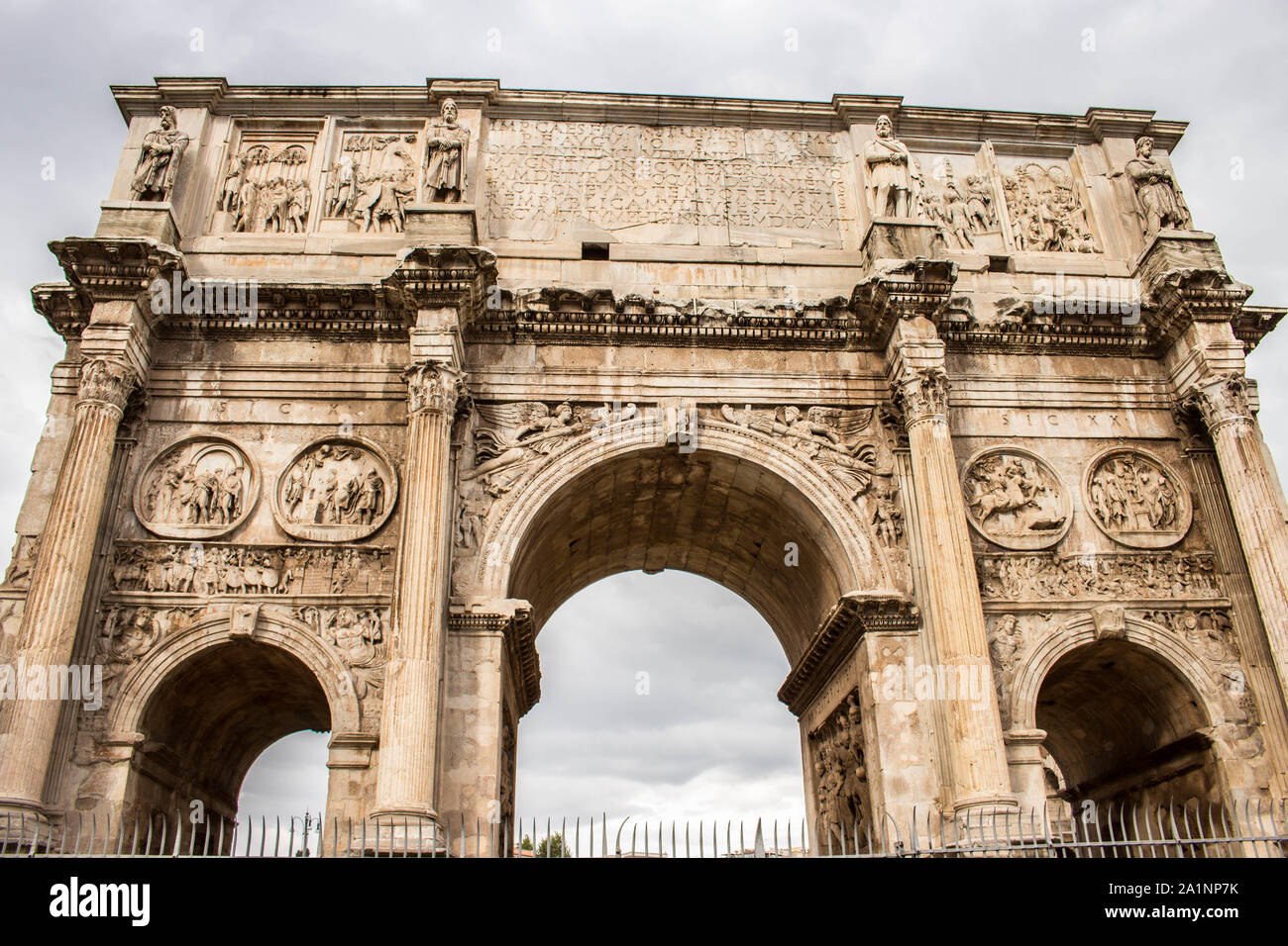 Colisée et Arc de Constantin, la grande beauté de Rome Banque D'Images