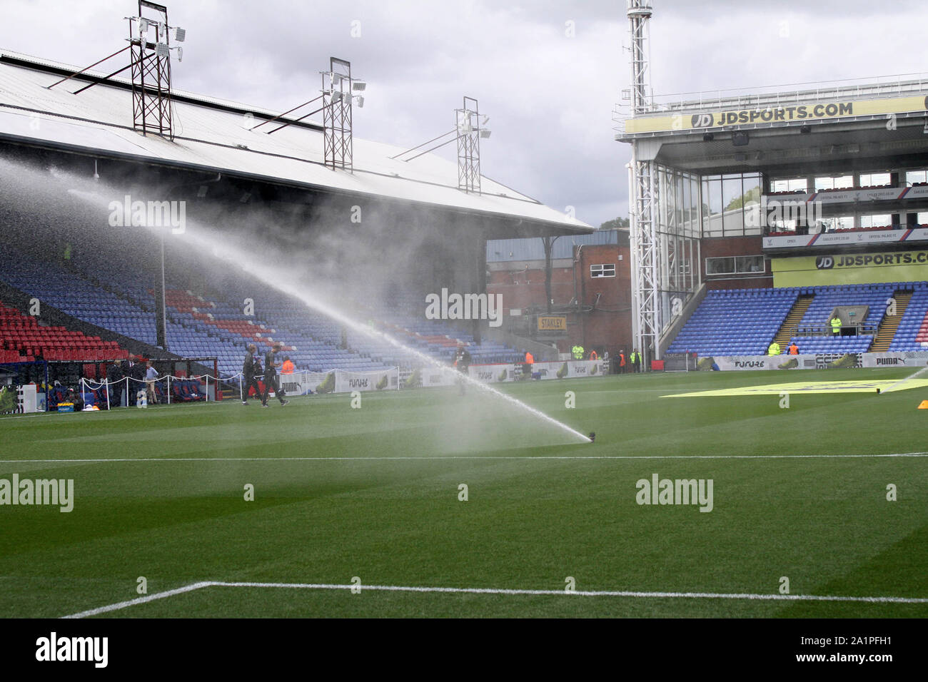 Londres, Royaume-Uni. 28 Sep, 2019. Une vue générale du sol avant le premier match de championnat entre Crystal Palace et Norwich City at Selhurst Park le 28 septembre 2019 à Londres, en Angleterre. (Photo par Mick Kearns/phcimages.com) : PHC Crédit Images/Alamy Live News Banque D'Images