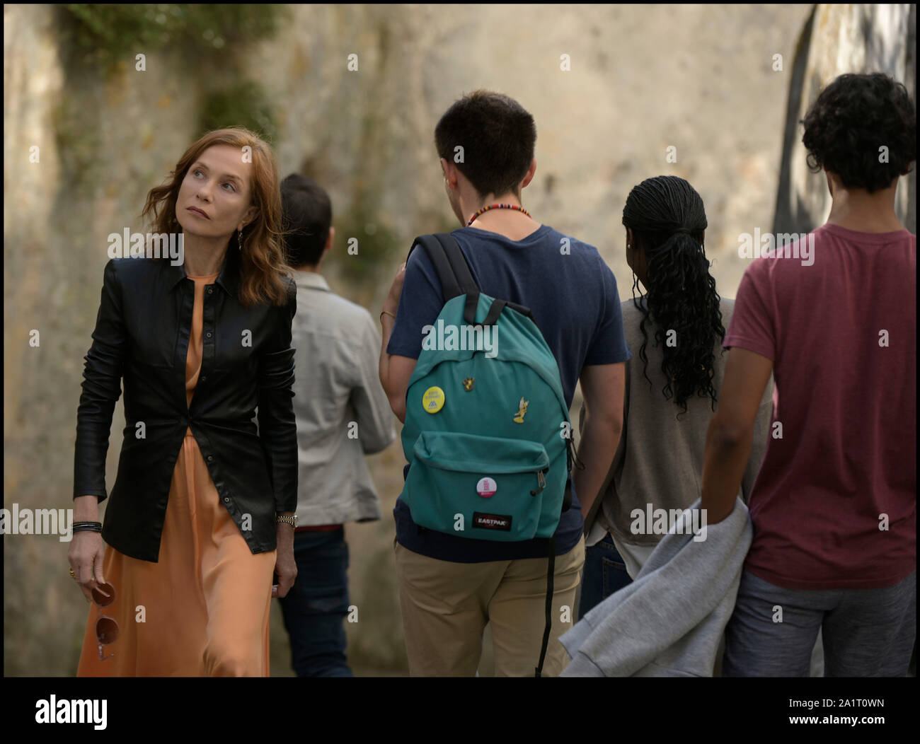 DATE DE SORTIE : Octobre 25, 2019 Title : Frankie STUDIO : Sony Pictures Classics Directeur : Ira Sachs Résumé : Trois générations aux prises avec une expérience qui change la vie au cours d'une journée de vacances à Sintra, Portugal, une ville historique connue pour ses jardins denses et des villas et palais. Avec : Isabelle Huppert comme Frankie. (Crédit Image : © Sony Pictures Classics/photos) Banque D'Images