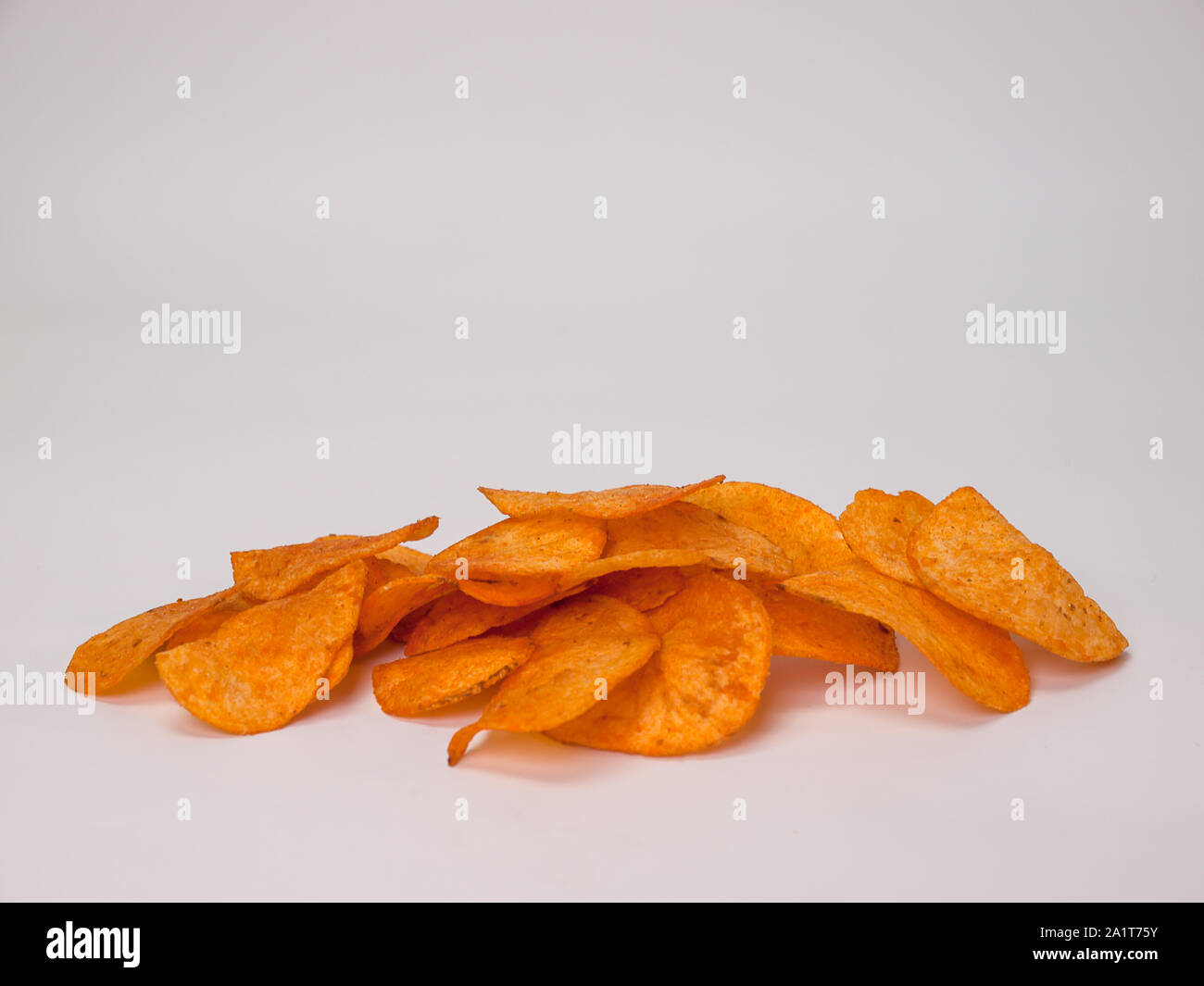 L'image de la potato chips isolated on white Banque D'Images