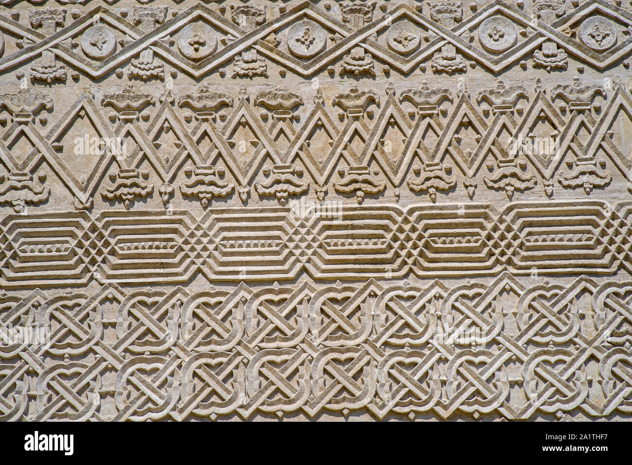 Détails de l'architecture de l'Église Trois Saints Hiérarques à Iasi. A été construit en 1639 dans le style moldave avec décoration en pierre. Banque D'Images