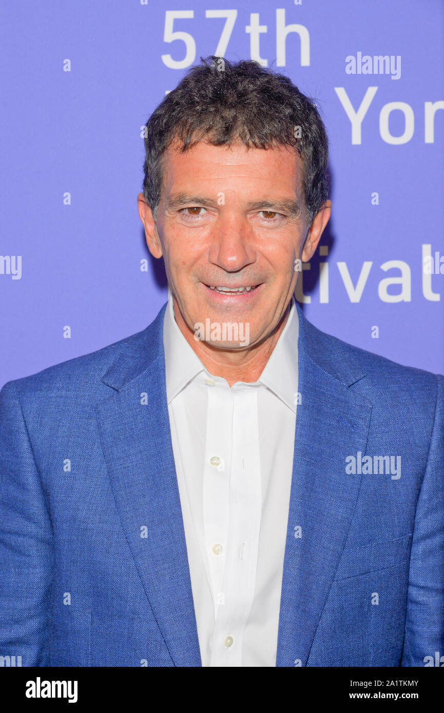 New York, USA. 28 Sep, 2019. Antonio Banderas acteur assiste à la douleur et la gloire première mondiale lors de la 57e Festival du Film de New York à l'Alice Tully Hall, Lincoln Center à New York. Credit : SOPA/Alamy Images Limited Live News Banque D'Images