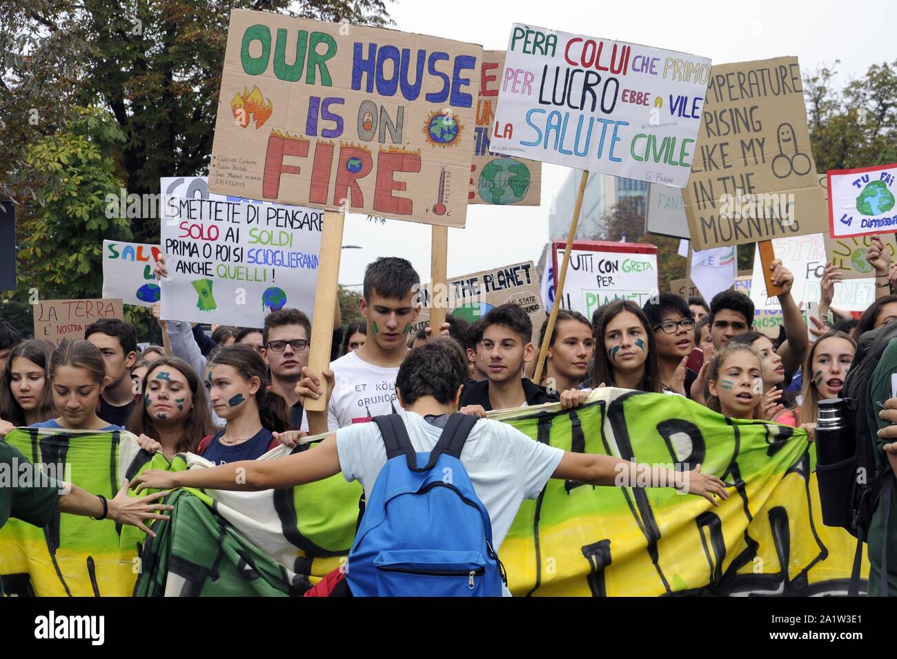 Milan (Italie), 27 septembre 2019, troisième 'Global Strike' pour l'avenir, de la jeunesse et de manifestation des étudiants pour protester contre le changement climatique et le réchauffement de la Banque D'Images