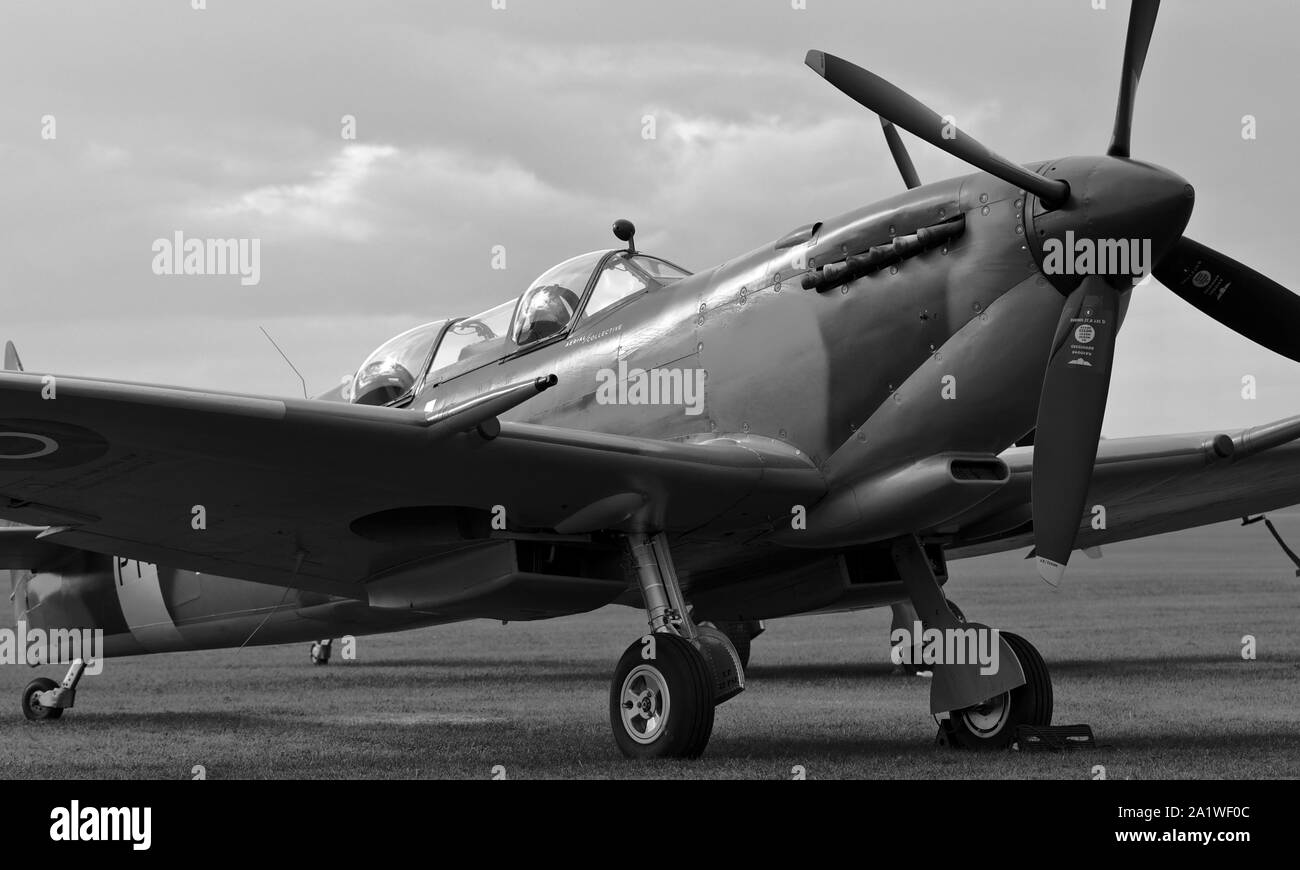 Supermarine Spitfire Tr.9 (G-CTIX) sur l'aire à l'IWM Duxford, Bataille d'Angleterre bourget sur le 22 septembre 2019 Banque D'Images