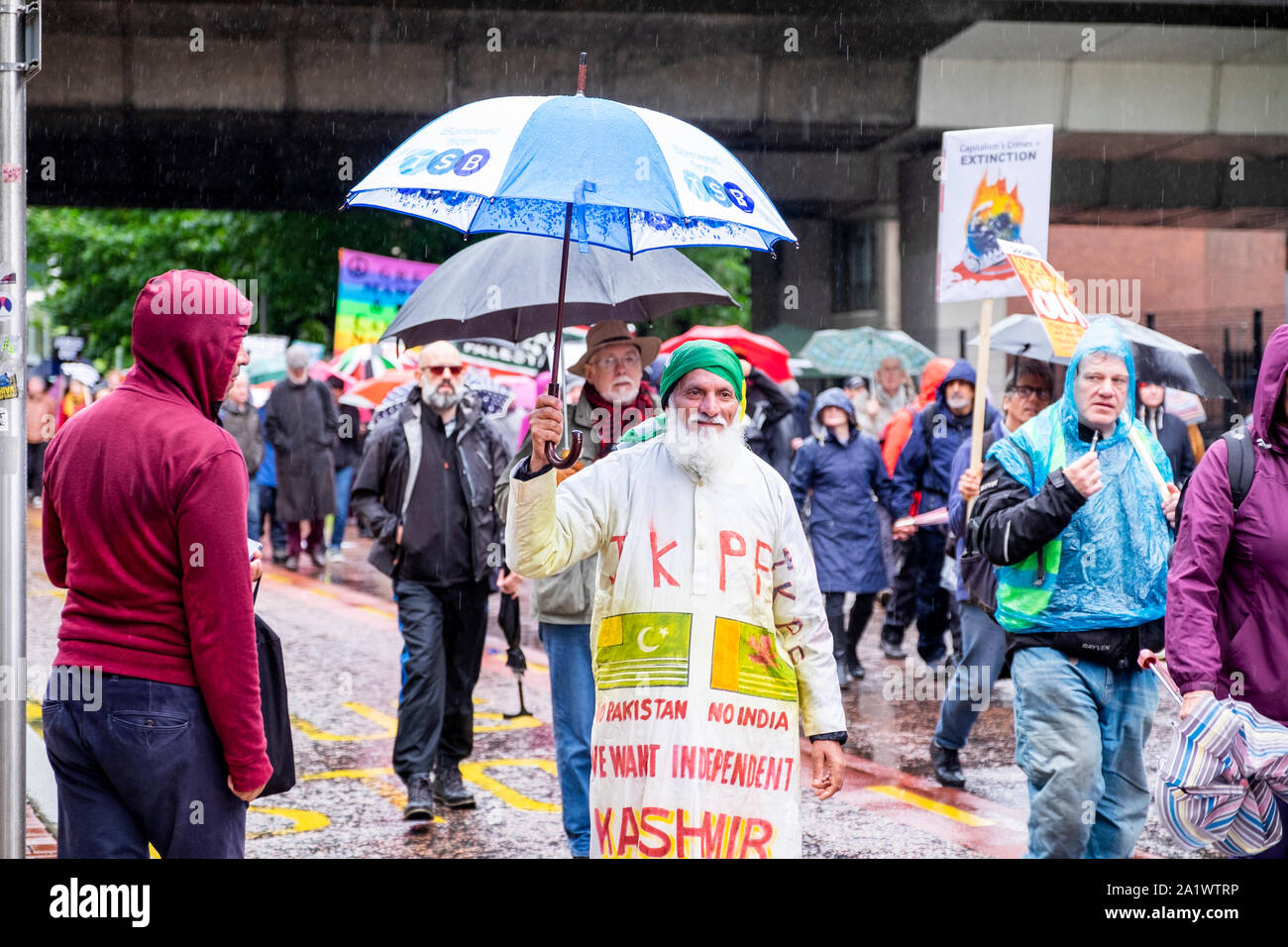 Manchester, UK. 29 septembre 2019. Rejeter Brexit, défendre notre démocratie - une collaboration entre Manchester pour l'Europe et en mars pour le changement et l'Assemblée du peuple contre l'austérité organiser une démonstration à la séparer du parti conservateur qui a eu lieu à Manchester, au Royaume-Uni 2019-09-29 © Gary Mather/Alamy Live News Banque D'Images