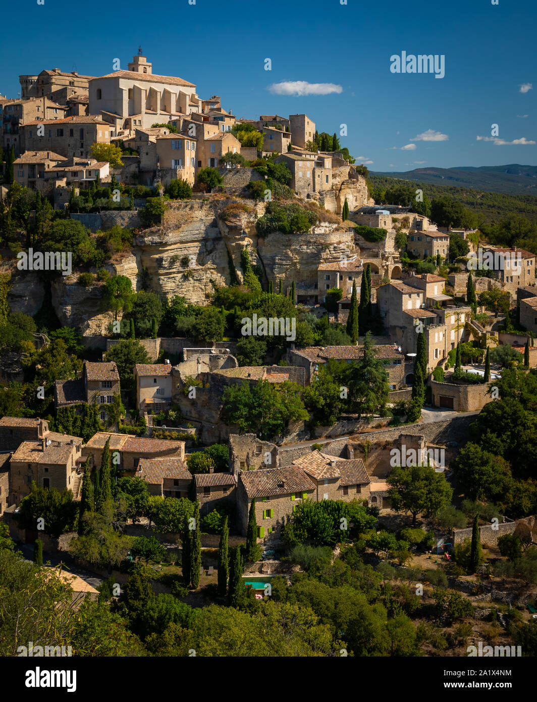 Gordes est une commune française, située dans le département de Vaucluse et la région Provence-Alpes-Côte d'Azur. Les habitants sont appelés gordiens. Banque D'Images