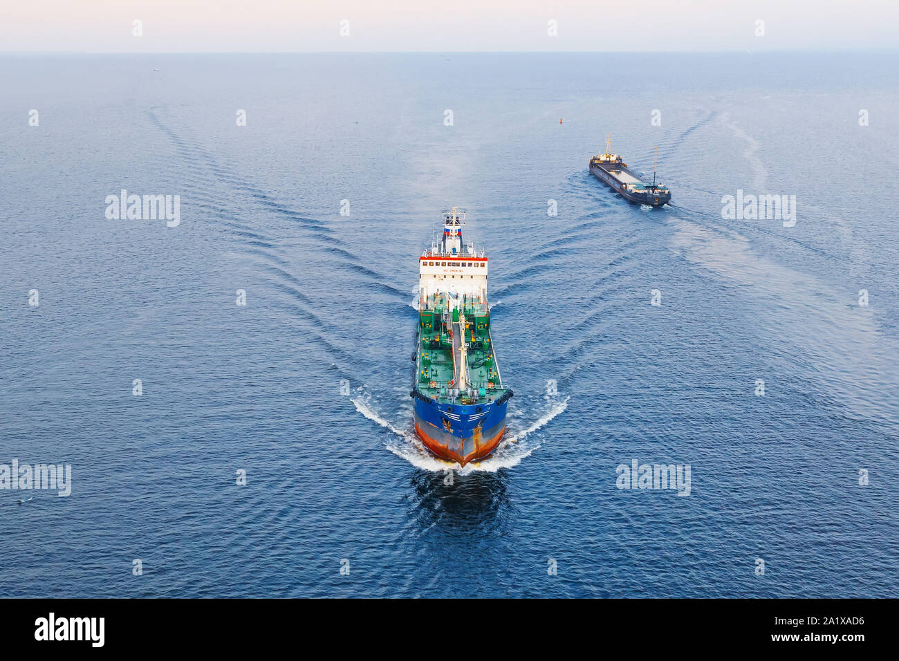 Flotte sur l'eau Banque de photographies et d’images à haute résolution