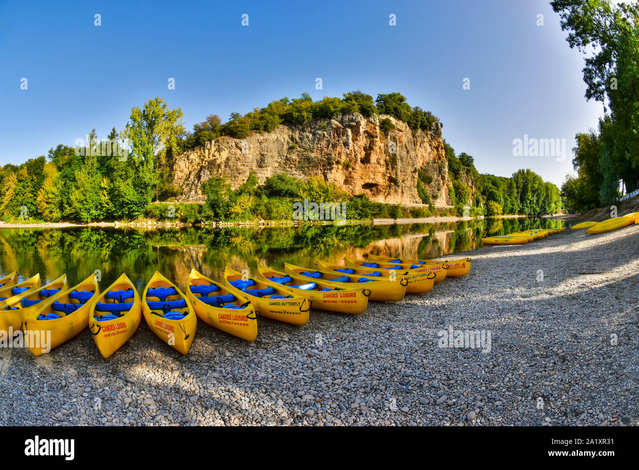 Kayak the dordogne Banque de photographies et d'images à haute résolution -  Alamy