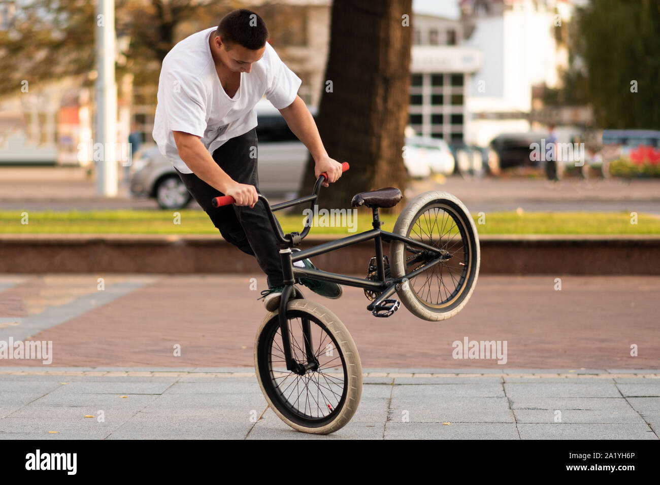Velo stunt sales