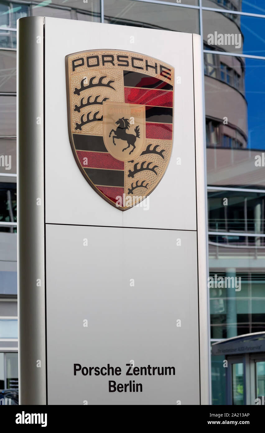 Signe de Porsche à Berlin Banque D'Images
