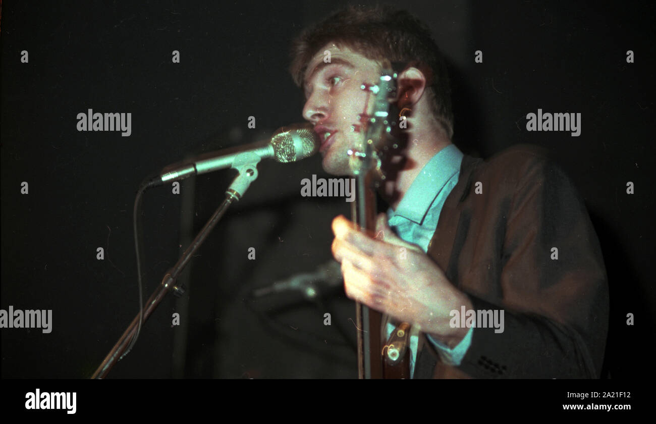 Mal de gorge Nouvelle Vague groupe jouant 'live' c1980 Chant : Justin Ward basse : Dan : Claviers Fleurs Fleurs Matthieu Guitare : Reid Savage Drums : Clive Kirby maux de gorge était un groupe punk / new wave de Highgate, Londres, Angleterre, créée en 1975, produisant 1 album en 1980, plus tôt que vous le pensez, sur le label Dureco et six singles. Photo par Tony Henshaw Archive Banque D'Images